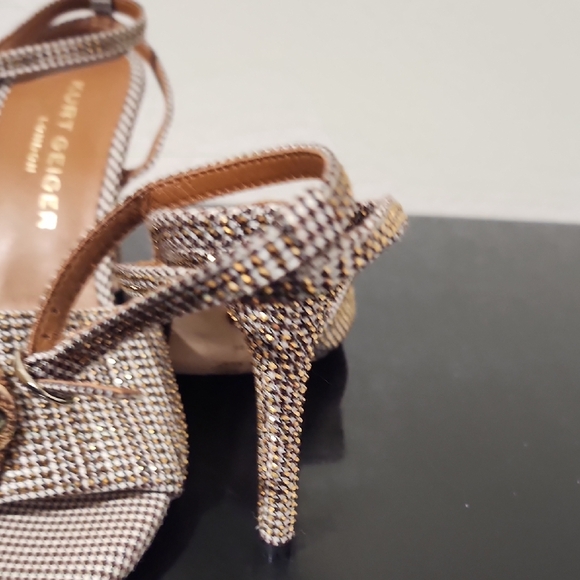 Kurt Geiger Elegant Black and Brown Heels - Picture 4 of 10